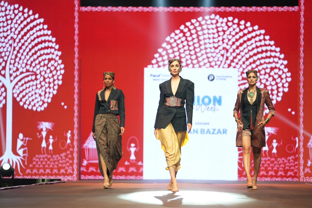 drdevanshupatel's tweet photo. Excited to witness the incredible talent at Vadodara Fashion Week 3, organized by the Faculty of Design, @ParulUniversity ! Kudos to our graduating fashion design students for stunning work, with special thanks to @ArjunKapoor_FC for being the showstopper! #VadodaraFashionWeek https://t.co/1DUxtDuJuZ