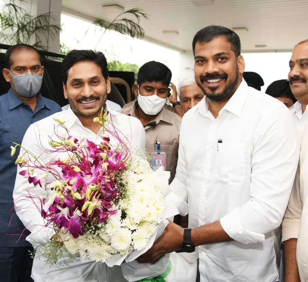 Dr.Anil Kumar Yadav (@akyonline) on Twitter photo Wishing a very happy birthday to our great leader <a href="/ysjagan/">YS Jagan Mohan Reddy</a> anna !
#HBDYSJagananna Wishing a very happy birthday to our great leader <a href="/ysjagan/">YS Jagan Mohan Reddy</a> anna !
#HBDYSJagananna