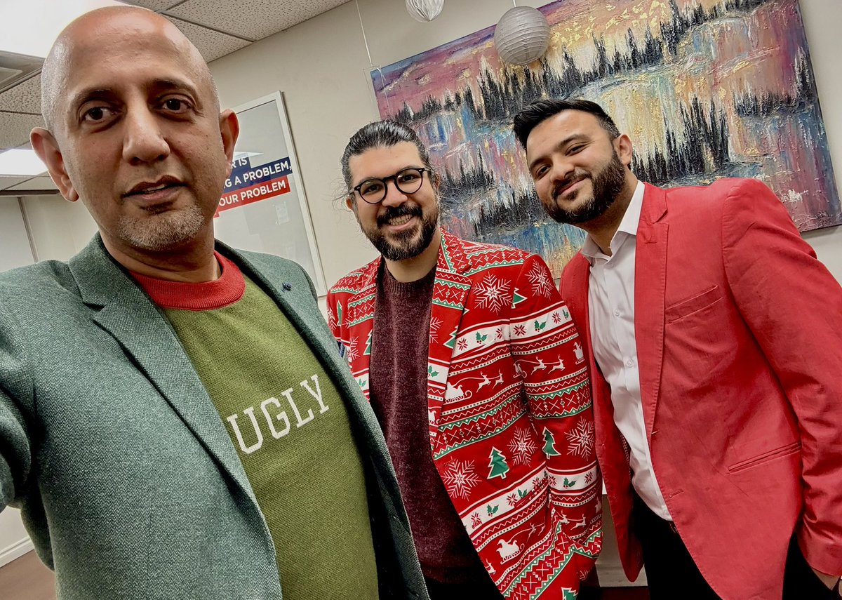 Things got quite ugly today at Vretta’s Ugly Christmas sweater party! 😅🎅🎄

#uglychristmassweater #uglychristmassweaterparty #uglychristmassweaterday #vretta #teamvretta