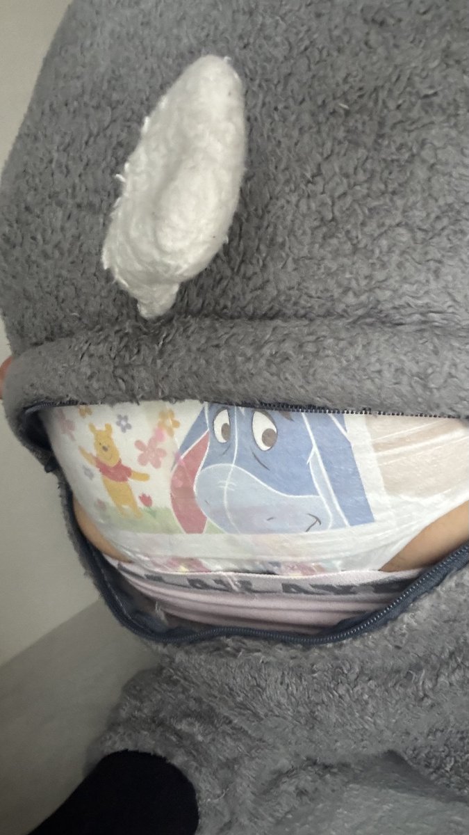 誰かおむつ替えて🥺