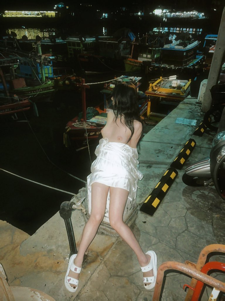 黄推福利内容 - 維他命B的精彩图片 福利姬維他命B分享的黄推图片2 - 网红私拍内容