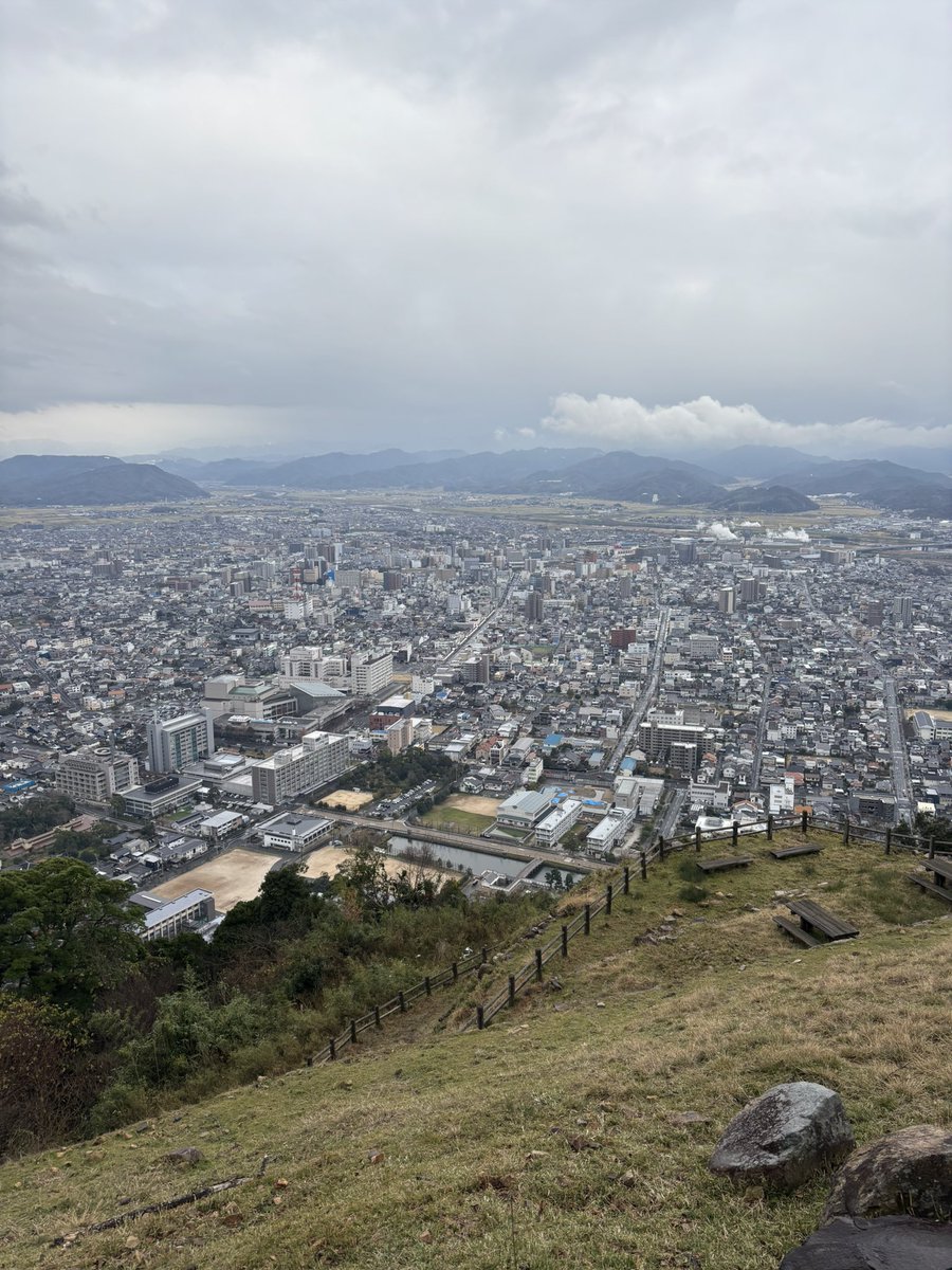 pu_cheese's tweet photo. 仕事終わりに久松山🤔 https://t.co/upP2Je4jZd