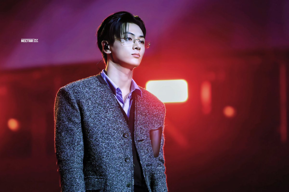 JAY. (@jomgseogn) on Twitter photo 