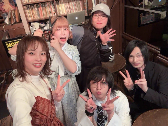 #クリエイターにも喋らせて 
東京の部、ご来場、配信ご視聴ありがとうございました!

体験会で他業種のお仕事に触れたり、
皆さんのお仕事の仕方や考え方を聞けて嬉しかったです😆

結構とんがった話題だせて満足🥰

似顔絵2枚描いてもらえて幸せ✨️

モチベ上がった〜!お仕事がんばるぞ〜😆 