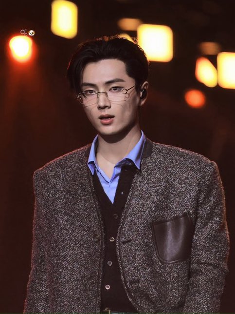 JAY. (@jomgseogn) on Twitter photo 