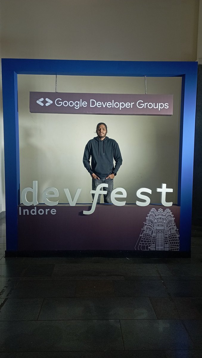 Rishabh_055's tweet photo. @prasadseth
#devfest #Devinder #devfest24
#devfestIndore2024 #gdgindore #wtmindore #gdgcloudindore
@GDG_Indore @GDGIndia @GoogleDevsIN https://t.co/uSdxcTJPtw