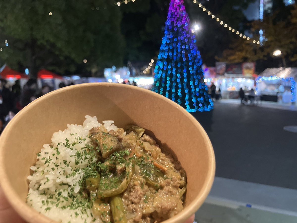 チャモロ料理が食べられるフードトラック、マンギ号が大阪・東京にて