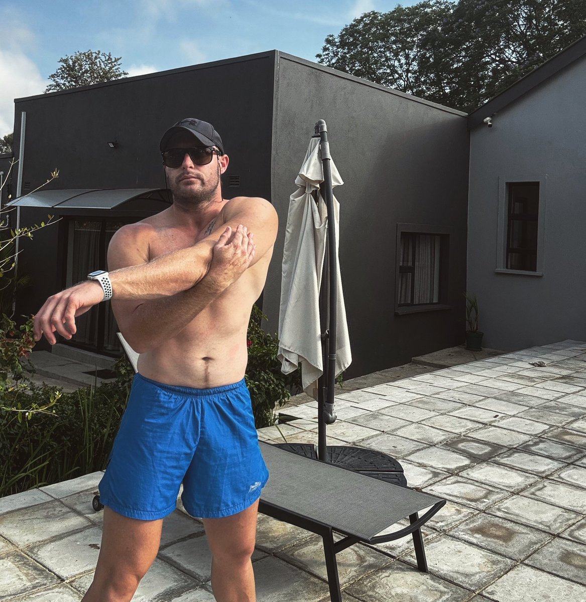 jcvrensburg's tweet photo. Gotta stretch it out post run 🏃🏼‍♂️🏃🏼‍♂️🏃🏼‍♂️

#morning #run #saturday #guy #beard #fitnessjourney #fitnesslife #runboyrun https://t.co/cIO0hFJU1j