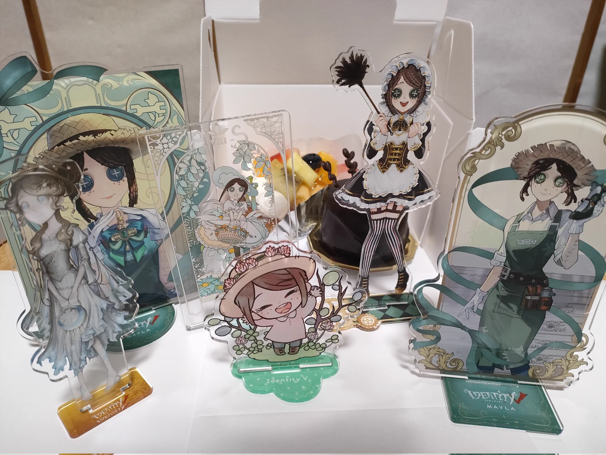 第五人格 誕生日グッズセット 庭師 エマ ウッズ 受注生産 日本限定 新品未開封 公式】IdentityV 第五人格 on X: 