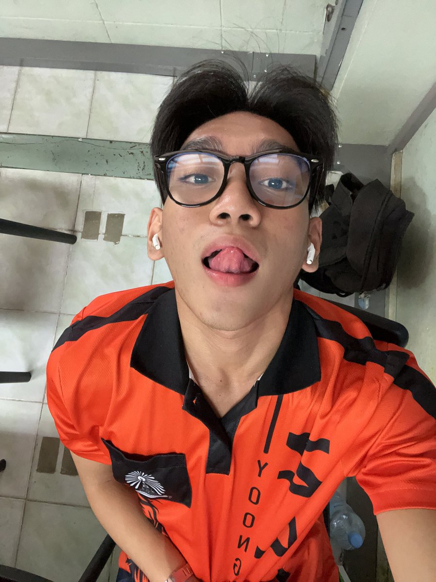 pnw_pppppp's tweet photo. อหว 

#imgforgay https://t.co/RUYaTi1mVo