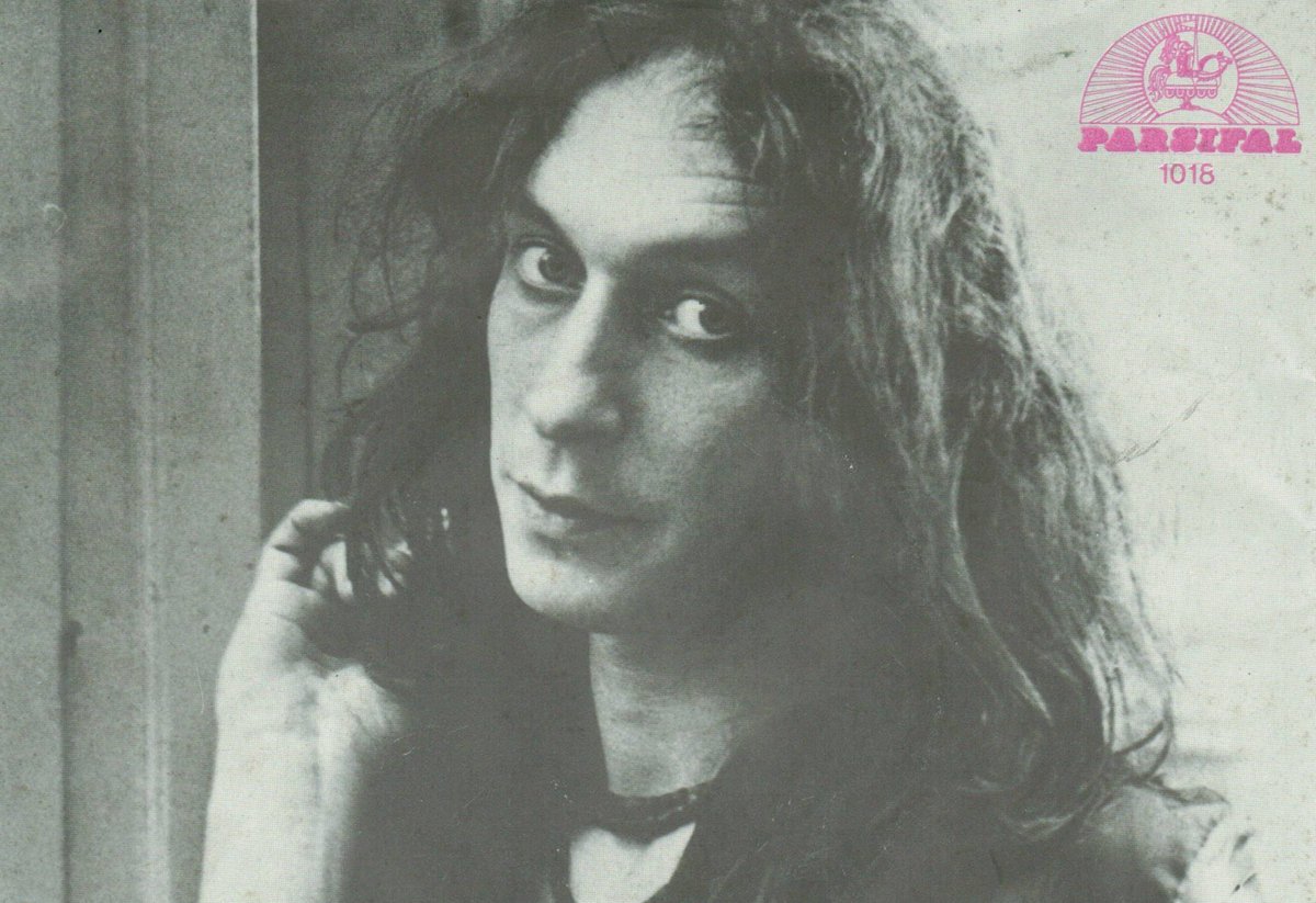 Om 13h00 Bert de Coninck (1949-2024), Aznavour  Nederlandstalig (André van Duin, Hans Vermeulen), treurige kerstplaatjes (Don Quishocking, Fabri, Vermandere, Halsema), Yentl &amp; De Boer, Spinvis, Ouboter, Rick Treffers, Joost Prinsen, Roeka en De Corte.
concertzender.nl/programma/chan…