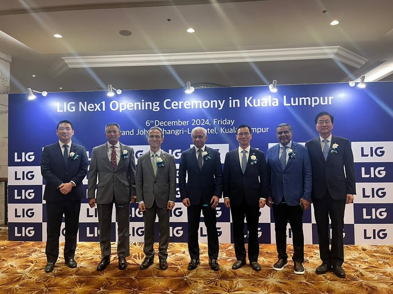 koreaspectrum's tweet photo. #Repost
🎉 LIG Nex1 opens in Malaysia!
H.E. Yeo Seung-bae joins the celebration! 🇰🇷🇲🇾
Read more: https://t.co/RaNjA5oPej
#KoreaMalaysia #LIGNex1 https://t.co/R5TWu3FmJm