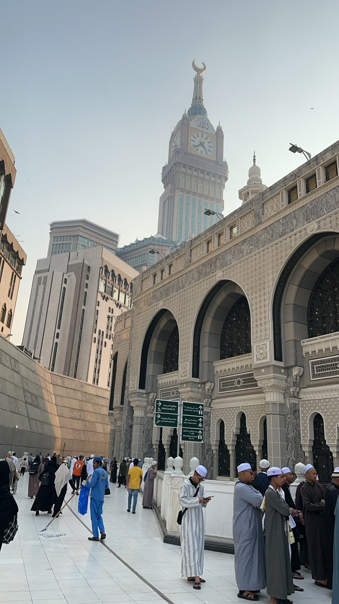 waw_0808's tweet photo. #صباح_الخير
#صباحيات_الشتاء

 ( وَالصُّبْحِ إِذَا تَنَفَّسَ )

اللهم صباح تتنفس فيه أمنياتنا 
اللهم صباح تشرق به قلوبنا 
و تنشرح به صدورنا 
و تنصلح به أحوالنا 
يشملنا فيه لطفك 
وتُمحى به أوجاعنا 
اللهم صباحاً مبشراً بالخير 
و هماً راحلاً 
و قلباً مطمئناً 
و رزقاً واسعاً https://t.co/VJgwsCujmR