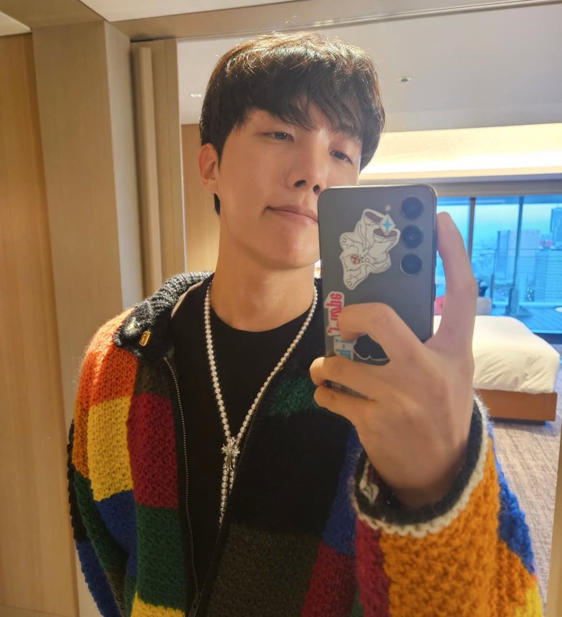 jhopewaist's tweet image. HOSEOK OH MY GOD