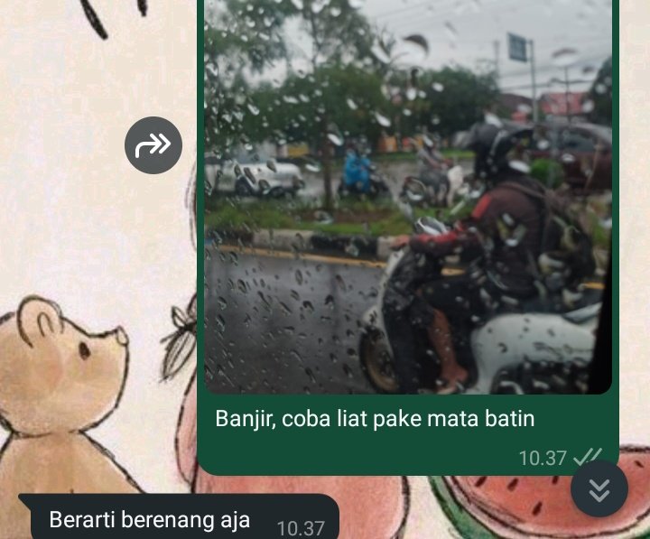 sagrowth_'s tweet photo. hujan, banjir, tetap harus pergi halaqah https://t.co/E9RnongzHx