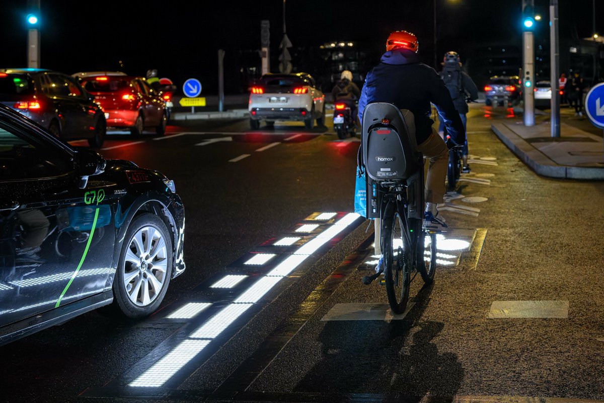 Le Parisien | 92 tweet media