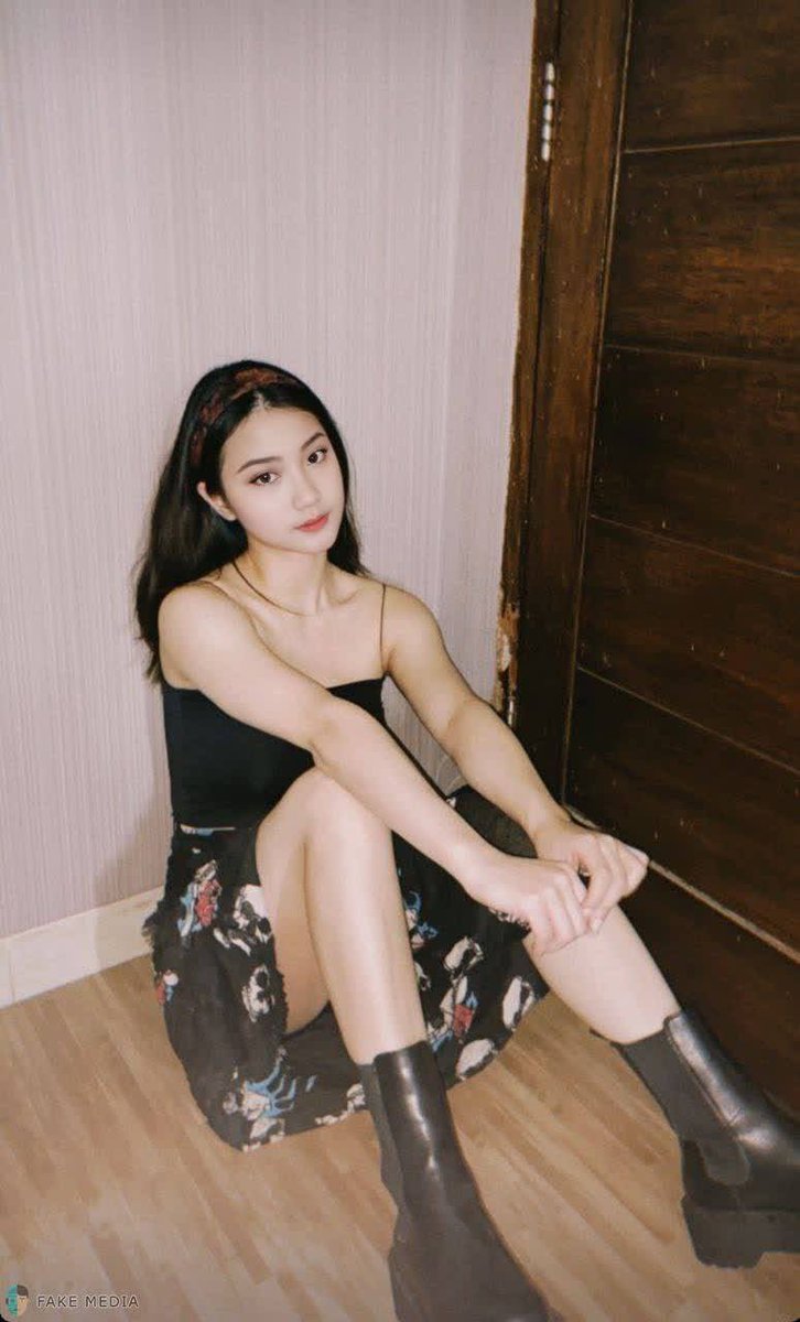 fuvgie's tweet photo. nanti malem tuh malem minggu, info aja sih. https://t.co/S0FXtfS01c