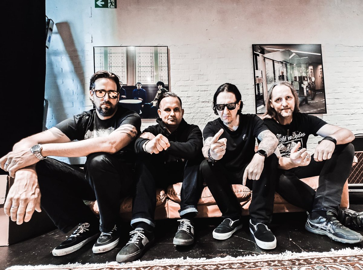 Thirty Years of Celtic Wartunes with Suidakra

Highwire Daze recently interviewed guitarist Sebastian Jensen to discuss the world of DarkanakraD, the other absolutely amazing Suidakra masterworks, his connection with the Los Angeles area, and more! 

highwiredaze.com/2024/12/20/sui…