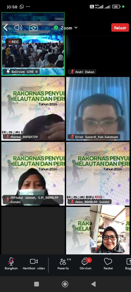 ncisriMuly's tweet photo. Senin (16/12), Sri Mulyani, Luhkan Kab. Sukabumi, mengikuti Rapat Koordinasi Nasional Penyuluh Kelautan dan Perikanan Tahun 2024 secara daring/Zoom #giatluhkansatminkalbogor #aktivitas #Sukabumi @brpbatpp_bogor @bppsdm_kp @pusluhkp https://t.co/QP4vPGQ6aF