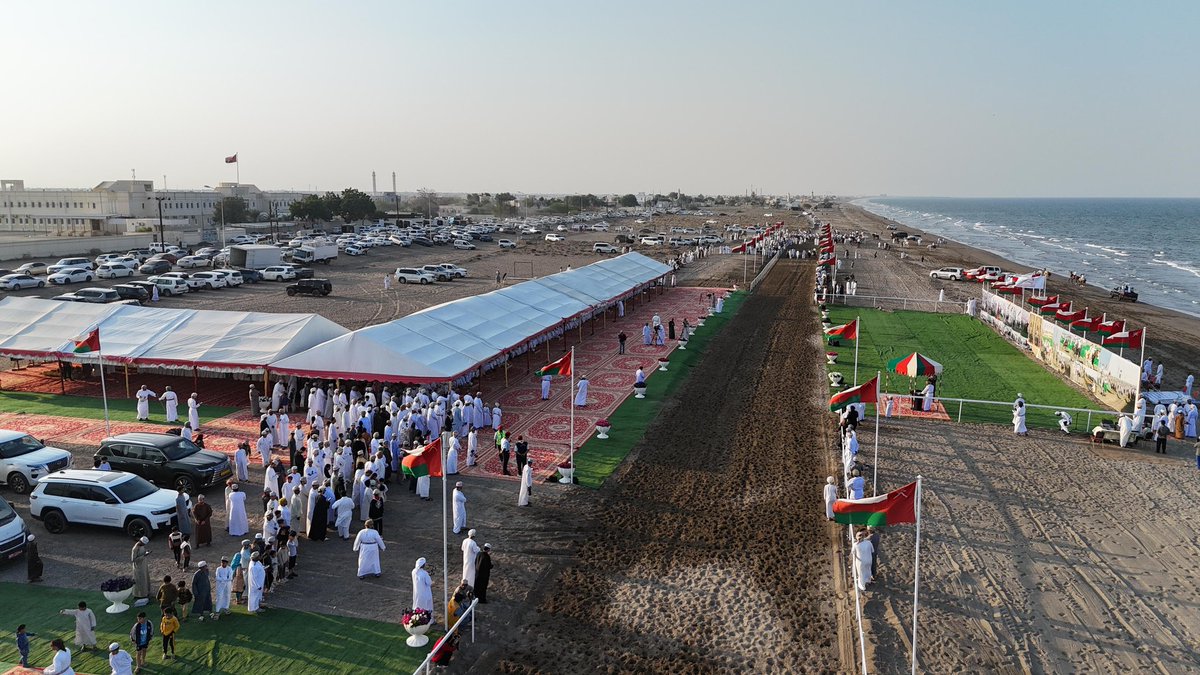 يسرني أن اشيد بالدور الكبير من قبل الأخ العزيز الدكتور عبدالعزيز المعمري وأعضاء لجنة الفروسيه بالولايه وكافة الجهات الحكومية والخاصة بالولايه وكل الدعمين لانجاح المهرجان السنوي للخيل لهذا العام ٢٠٢٤ .
شكرآ لكل الجهود والشكر خاص لرئيس وأعضاء اللجنه وكافة أعضاء اللجان المعاونه.