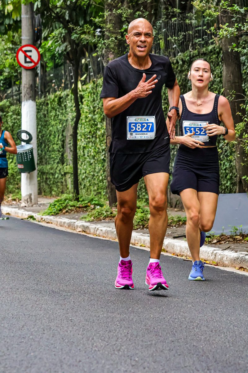 RunnerWO's tweet photo. FELIZ DIA DO ATLETA
Ser atleta é se desafiar à cada dia!
“Correi companheiro, correi sem cessar. Levai a mensagem por todo este chão”.
Escola de Educação Física da Polícia Militar do Estado de São Paulo.
Viva o esporte. Vamos correr!
#diadoatleta #atletismo #run https://t.co/oyFZUZk1uf