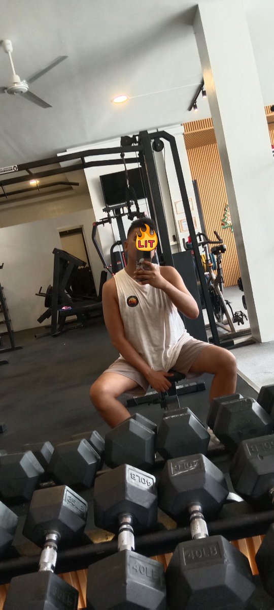 Workout workout 💪💯 dahil holiday <a href="/Spookiman3/">Spookiman</a>