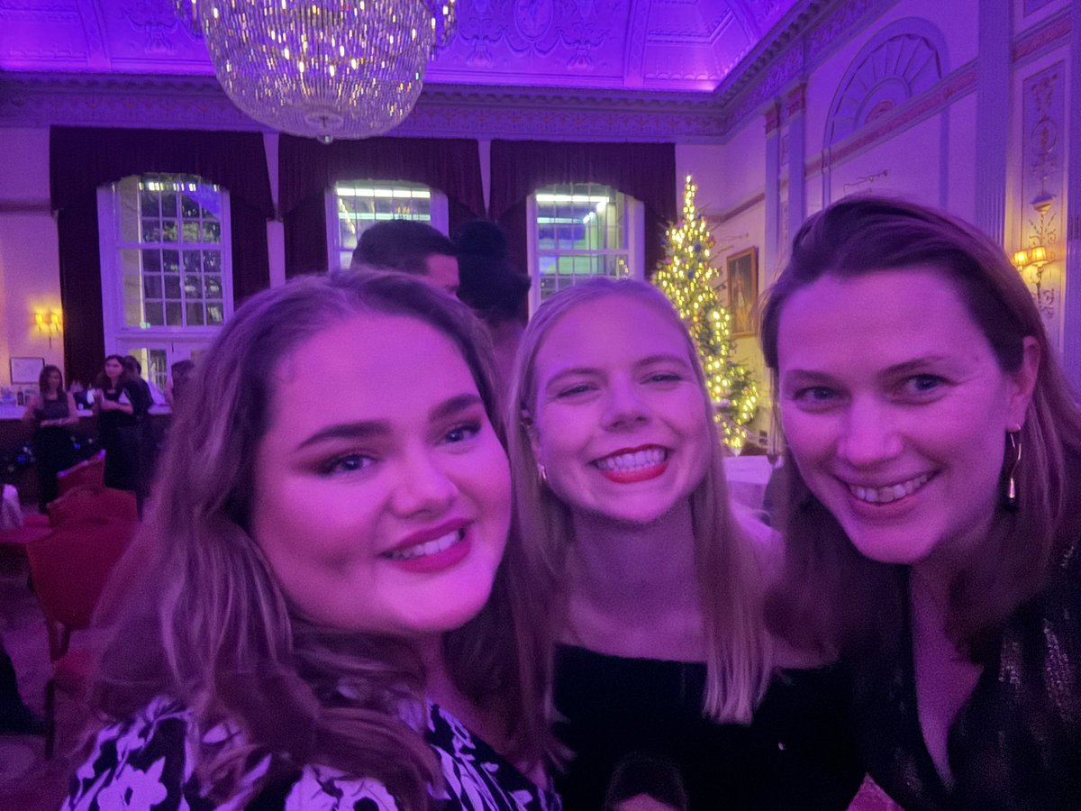 Rhiannon Daniel tweet media