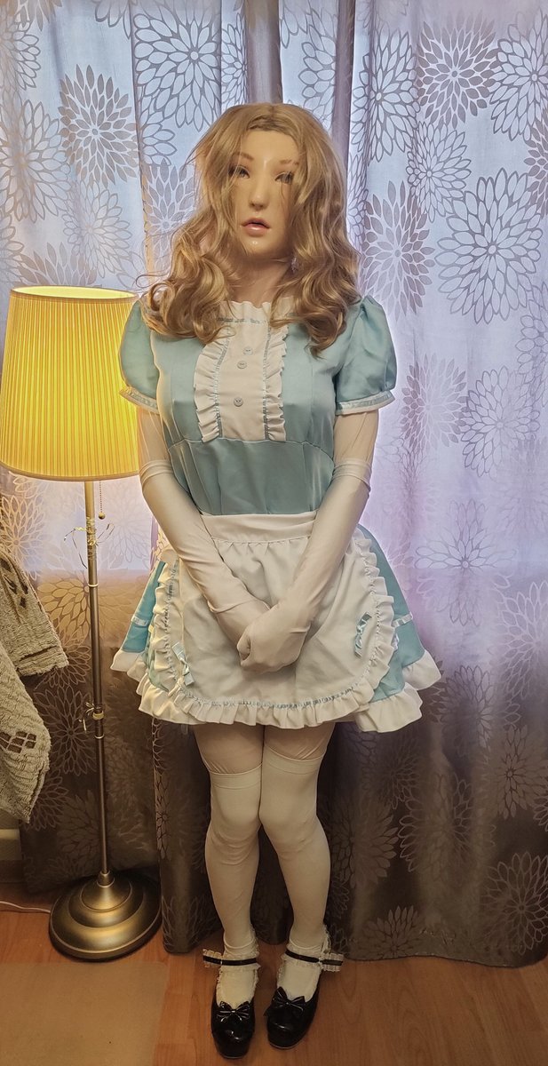 RavenWoW12's tweet photo. Silicone maid-doll reporting for duty! 🥴
#Dreammask #dms #femalemask #Q03 https://t.co/4YLugLmvnS