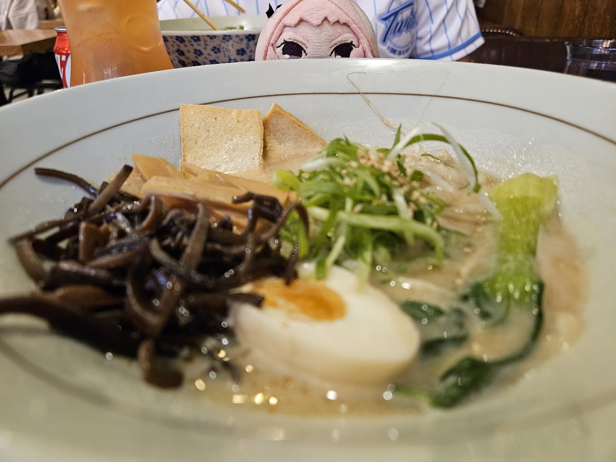 astolfobean's tweet photo. 🍜👀 https://t.co/hhK53qfgV2