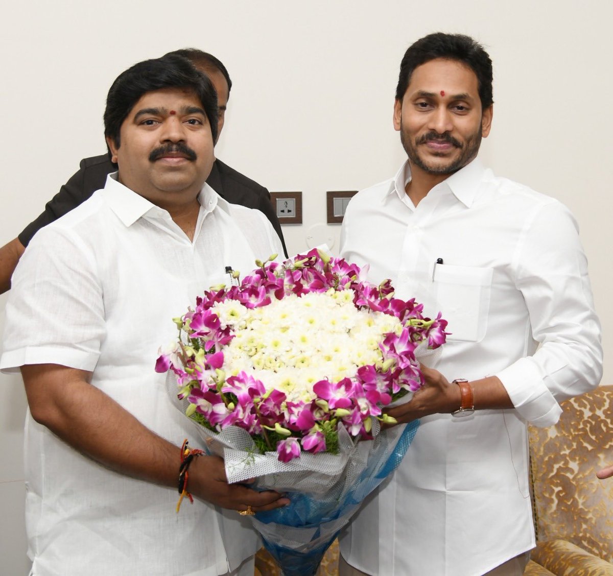 dkkzoomin's tweet photo. A Very Happy Birthday and Many More Happy Returns of this day ⁦@ysjagan⁩ garu #HBDYSJagan ⁦@YSRCParty⁩ https://t.co/8cIvpXUgQg