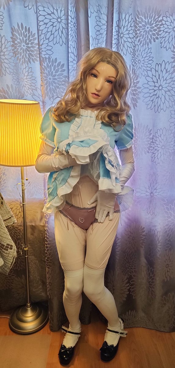 RavenWoW12's tweet photo. Silicone maid-doll reporting for duty! 🥴
#Dreammask #dms #femalemask #Q03 https://t.co/4YLugLmvnS