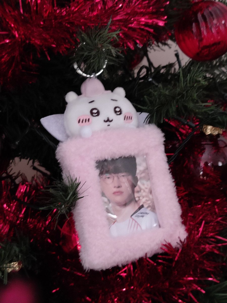 egle_shini's tweet photo. Wondering how long will it take for my dude to notice https://t.co/HsvkMBjhjU
