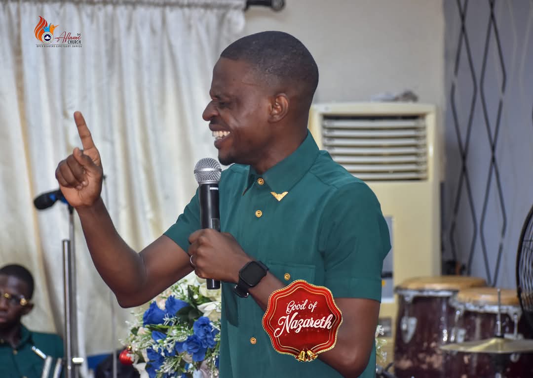 RccgAflame's tweet photo. #all shades of love at the just concluded Aflame Carol service. 

#good of Nazareth

#more grace @haayooti https://t.co/CdsaaBgI0w