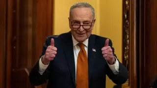 Zoe_Lopez__'s tweet photo. US avoids government shutdown after bill passes https://t.co/p1TQqA0zkQ