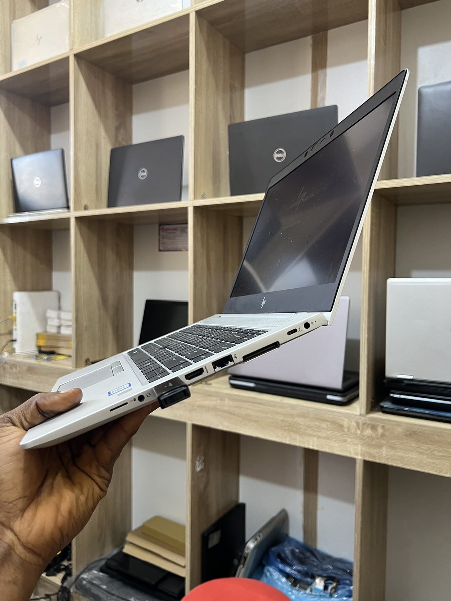 HabibLight02's tweet photo. End of the Year Promo sales 
Was 🏷️ 345,000
Now 🏷️ 330,000

Hp Elitebook 840 G6 
Intel core i5 
8th generation 
8gb ram / 256gb ssd
Keyboard light ✅
Windows 11
14 inches 
Good battery health 

📞 Or WhatsApp no: 09033666302

📍Ahmadu bello way by Gwandu road, kaduna https://t.co/sZqIiMgRlq