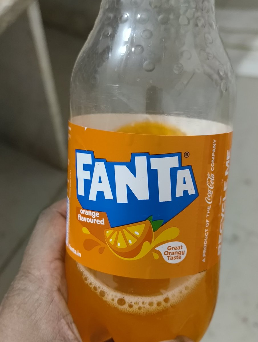 Dedrknex's tweet photo. Tea to cold drink—my stomach’s out here hosting a mixed beverage party! 🫖➡️🥤 #LifeOfChoices #StayHydrated #RandomCravings" https://t.co/tNel6iVHIK