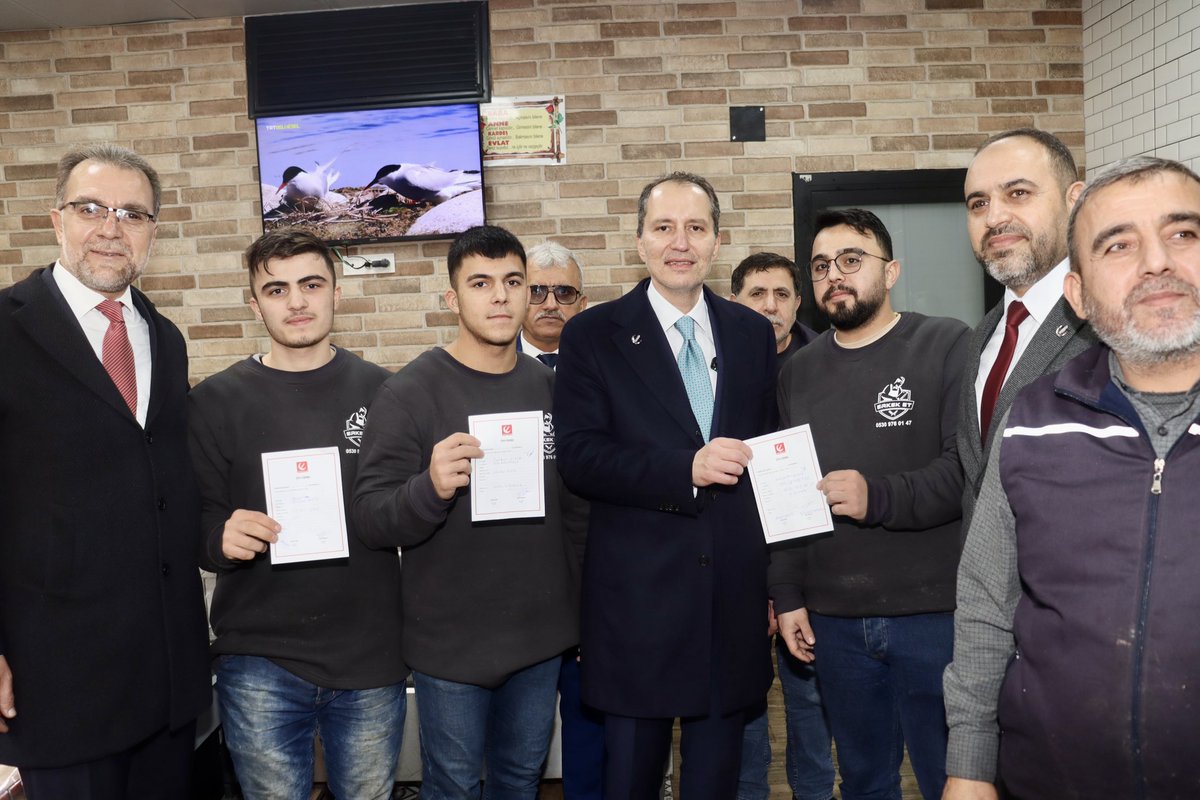 Muhteşemsin Adana! 

Genel Başkanımız Dr. Fatih Erbakan, Adana İl Kongresi öncesinde esnafımızı ziyaret etti.