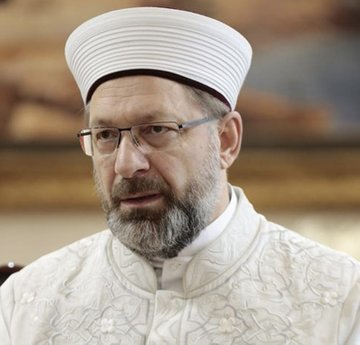 voxpoptr's tweet photo. Yılbaşı kutlamalarının haram olduğuna dair fetva veren Diyanet, devlet izniyle satılan milli piyango biletleri için herhangi bir uyarıda bulunmadı https://t.co/Xi0s9Xf8Qr