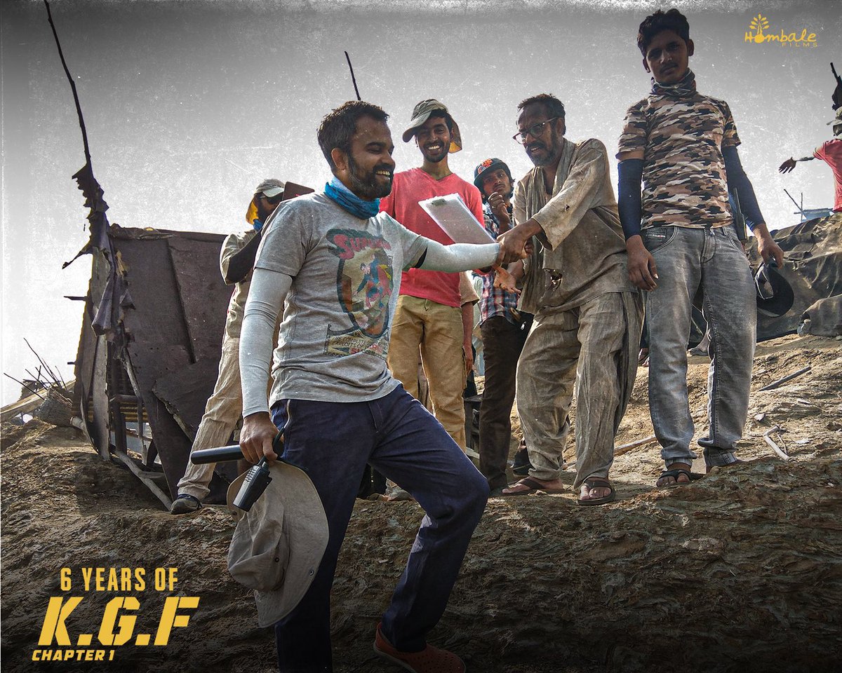 Off-camera from #KGFChapter1. 
Here are a few BTS Clicks 📸✨

#6GoldenYearsOfKGF
#6YearsForKGFChapter1