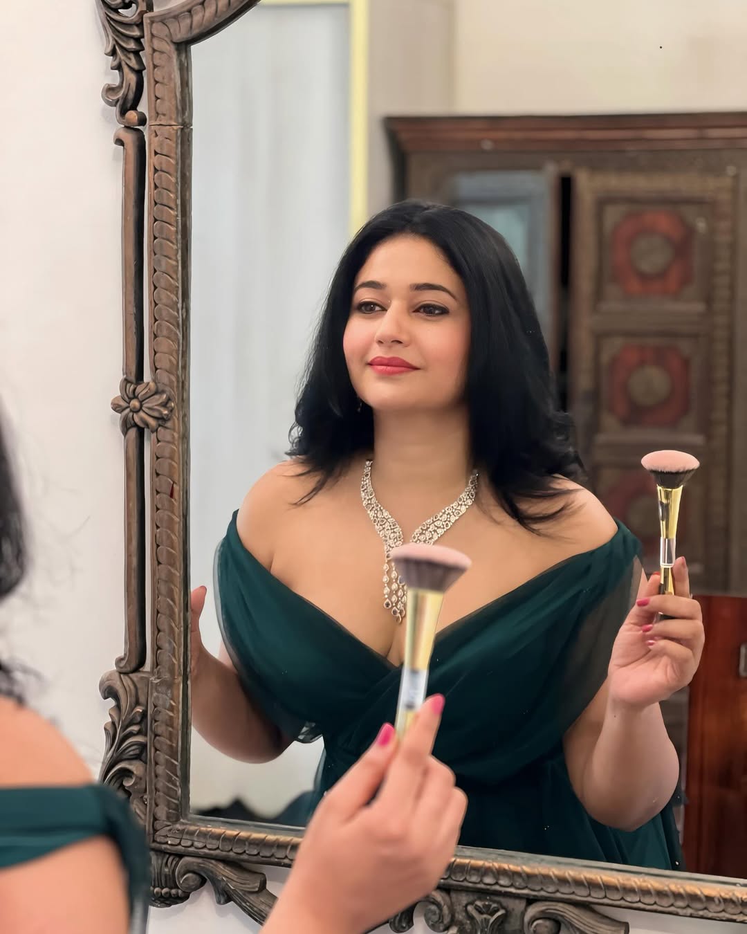 GfU2CEuXsAIeMst?format=jpg&name=large