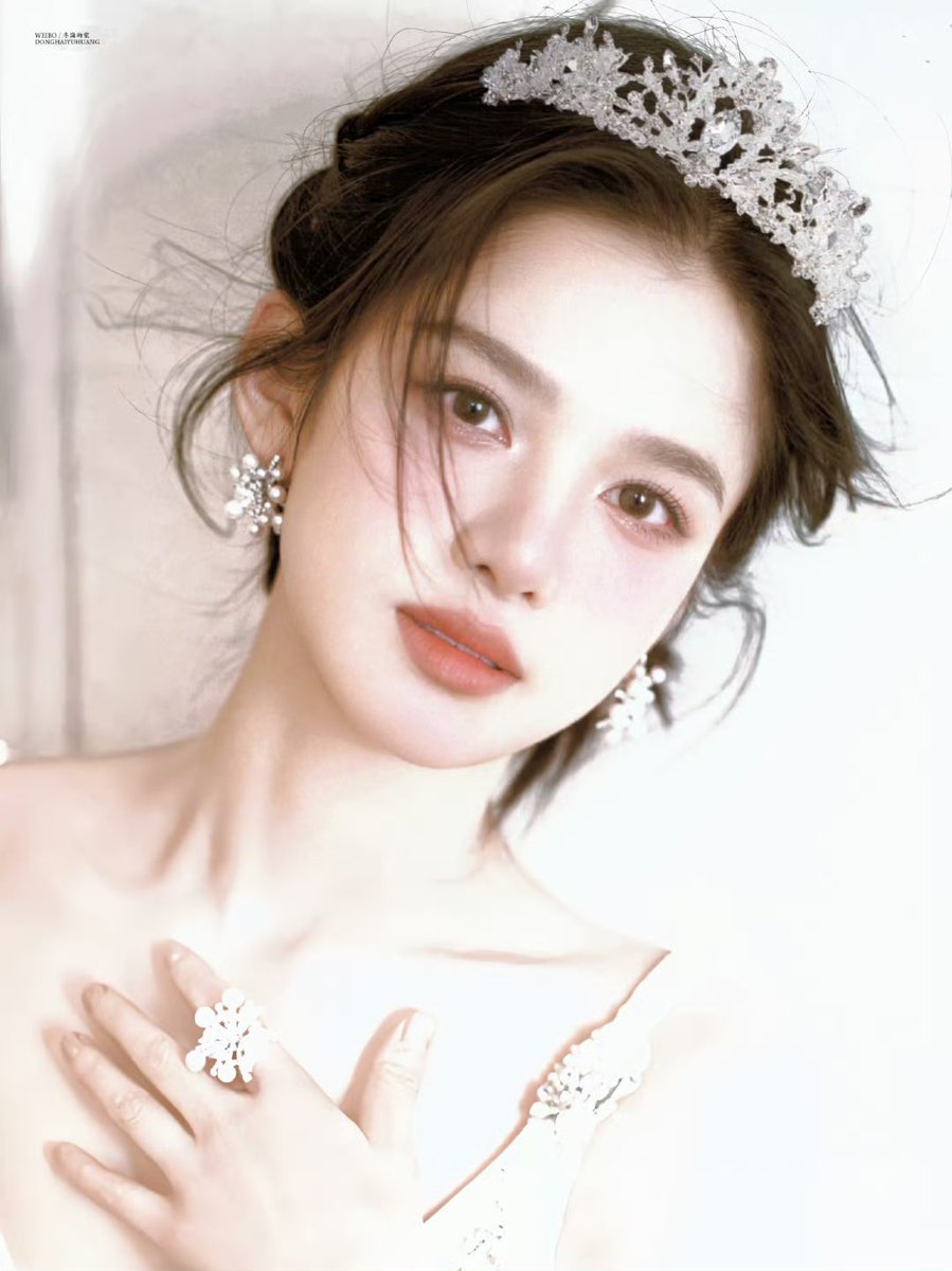 dianzia7's tweet photo. 女王 ..🤍👸🏻 https://t.co/cuEihoBT9d