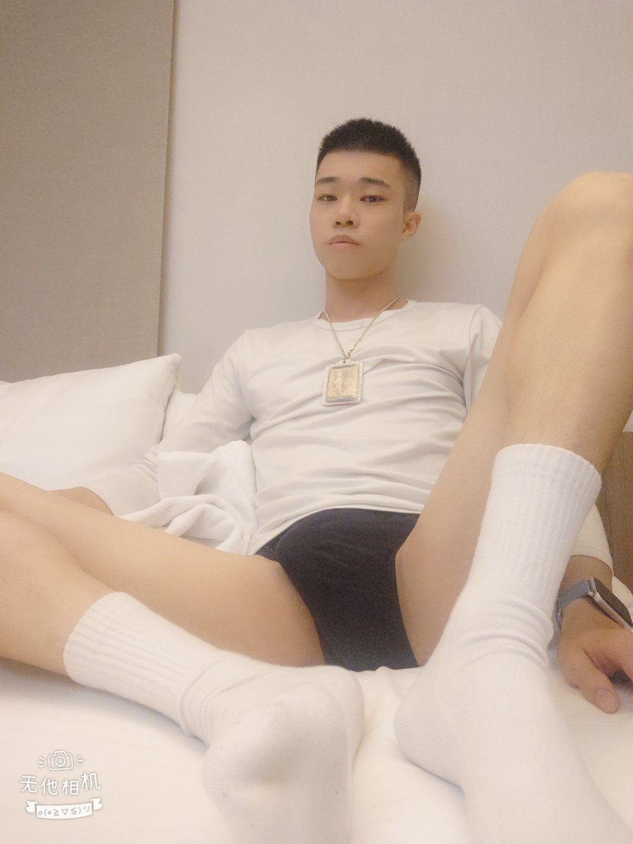 今日花蓮遊~累了一天！
一定是醬的坐姿