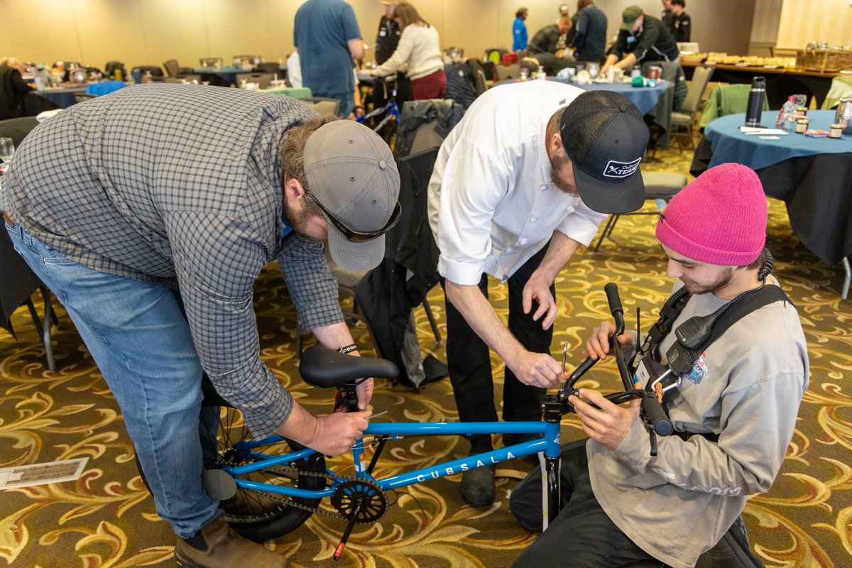 KillingtonMtn's tweet image. Earlier this month, members of the leadership and management team at The Beast assembled and donated 30 bikes to four local organizations at the 38th annual Teddy's Toy Party, benefitting people in need for the holidays🎄 

Learn more here: bit.ly/3Dulodi

#Killington