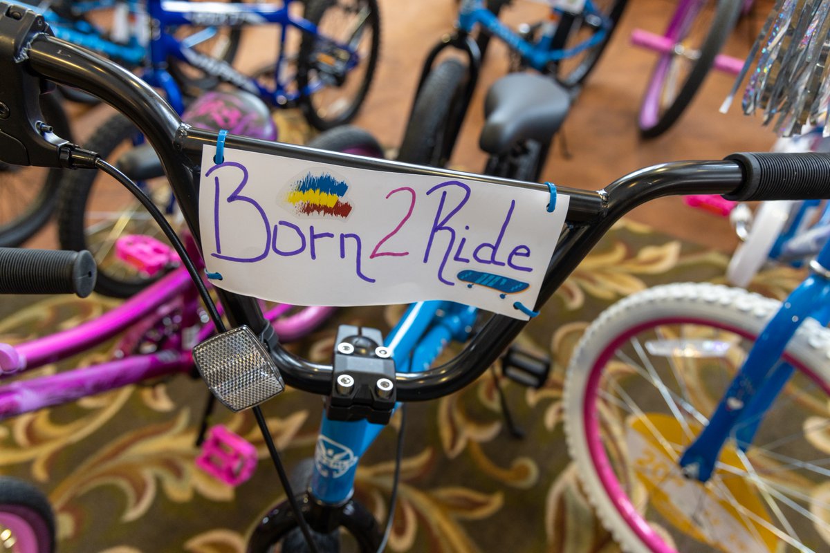 KillingtonMtn's tweet image. Earlier this month, members of the leadership and management team at The Beast assembled and donated 30 bikes to four local organizations at the 38th annual Teddy's Toy Party, benefitting people in need for the holidays🎄 

Learn more here: bit.ly/3Dulodi

#Killington