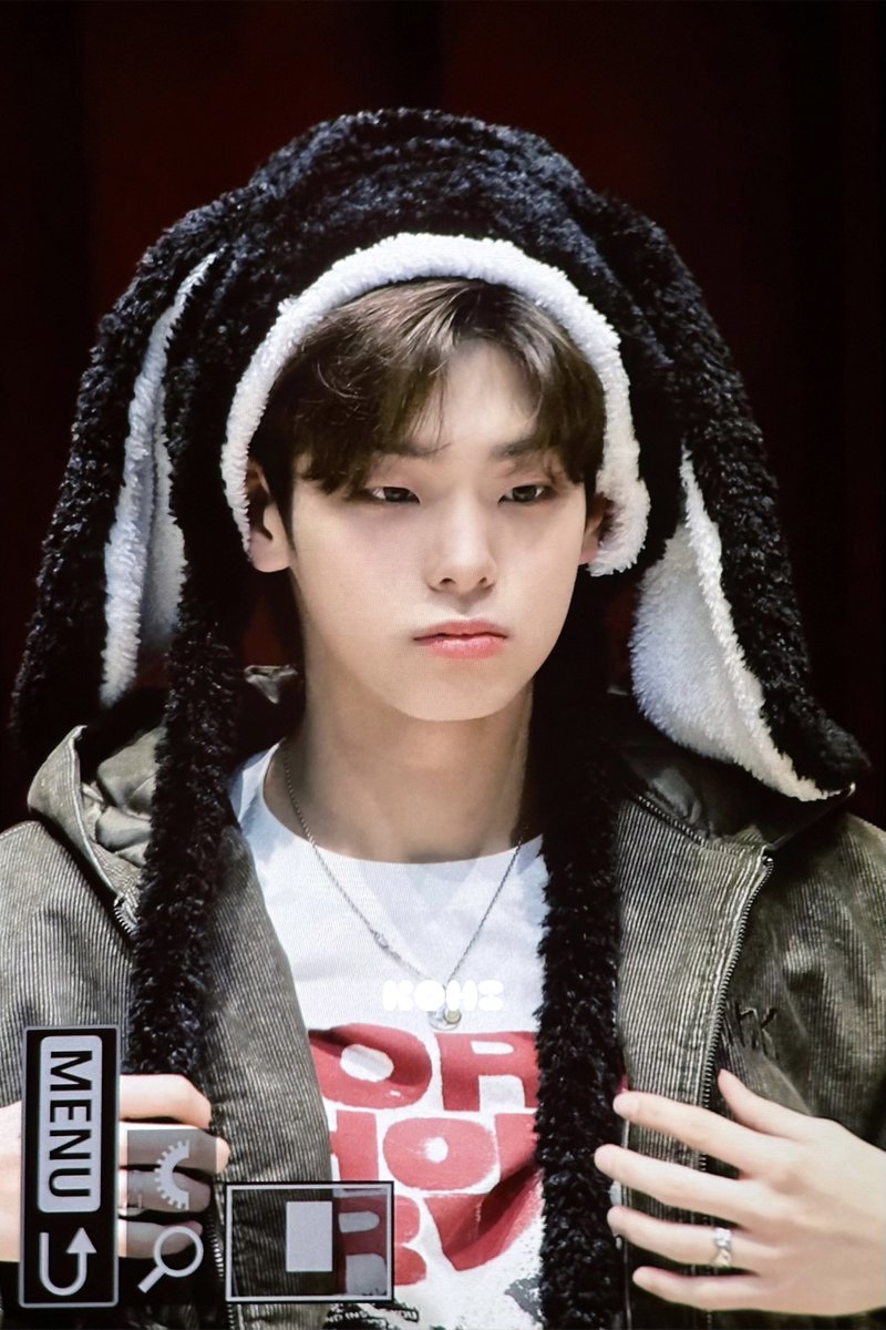 wwwkohicom's tweet photo. 241221 툐...

#82MAJOR #에이티투메이저 #에투메
#김도균 #KIMDOGYUN https://t.co/WxwVEBt8E9