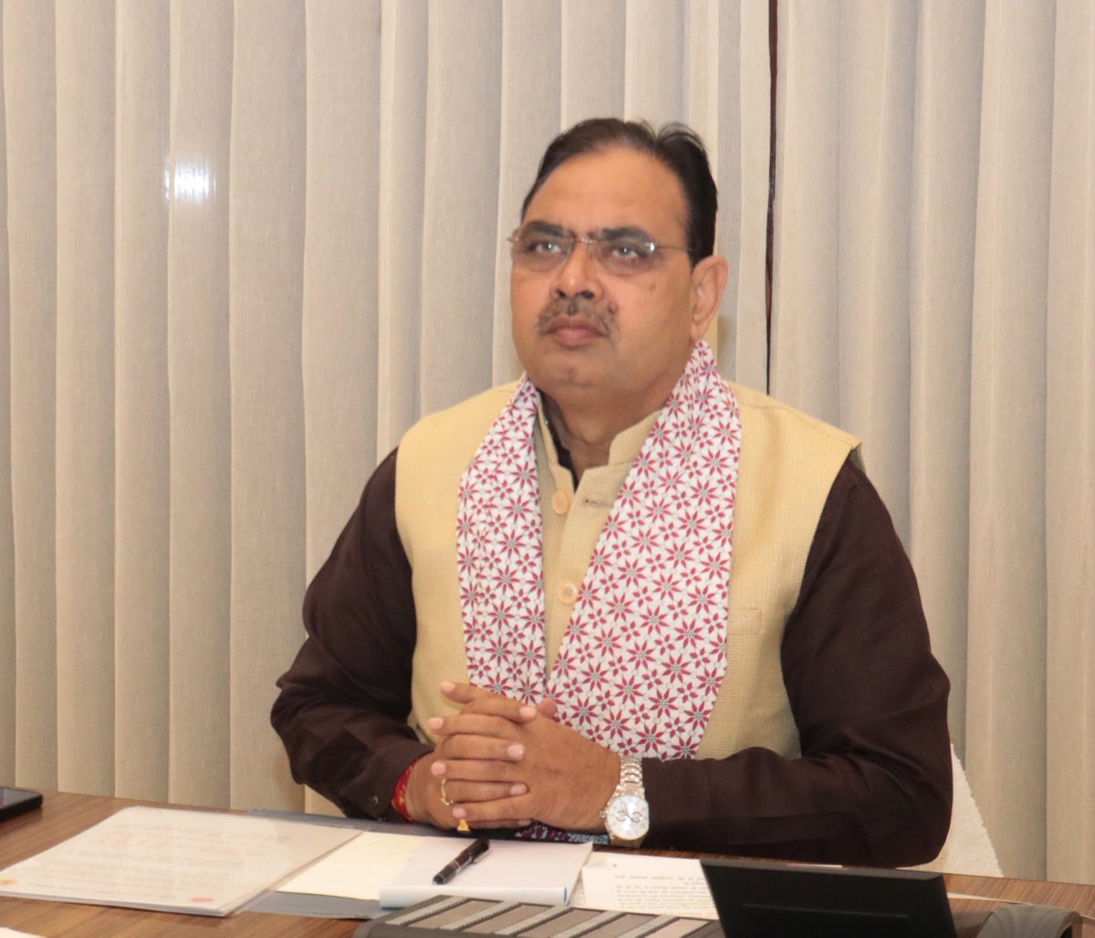 BhajanlalBjp's tweet photo. आज माननीय केंद्रीय स्वास्थ्य एवं परिवार कल्याण मंत्री श्री @JPNadda जी की अध्यक्षता में आयोजित 'क्षय रोग (टीबी) उन्मूलन अभिया���' कार्यक्रम में वीडियो कॉन्फ्रेंसिंग के माध्यम से सहभागिता की तथा माननीय मंत्री महोदय का ओजस्वी मार्गदर्शन प्राप्त किया। 

टीबी मुक्त राष्ट्र की दिशा में यह 100 दिवसीय टीबी उन्मूलन अभियान न केवल जन-जागरूकता का माध्यम बनेगा बल्कि समाज के प्रत्येक वर्ग को इस महत्वपूर्ण कार्य से जोड़ने में भी सहायक सिद्ध होगा। प्रदेश सरकार केन्द्रीय नेतृत्व के कुशल मार्गदर्शन में निरंतर इस अभियान को राजस्थान में सफल बनाने हेतु दृढ़ संकल्पित है तथा इस दिशा में स��स्त आवश्यक कदम उठा रही है।