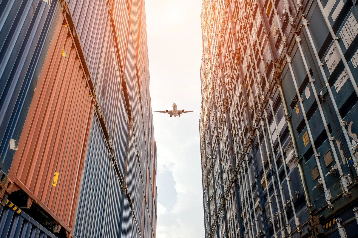 America1JAX's tweet photo. 💼 Get the freight solutions you need at the right price. Request a quote from America 1 Logistics today! 🚛 #FreightQuote #LogisticsSupport #America1Logistics

👉https://t.co/XSK5rk32Hf https://t.co/rUgUGMRM0E