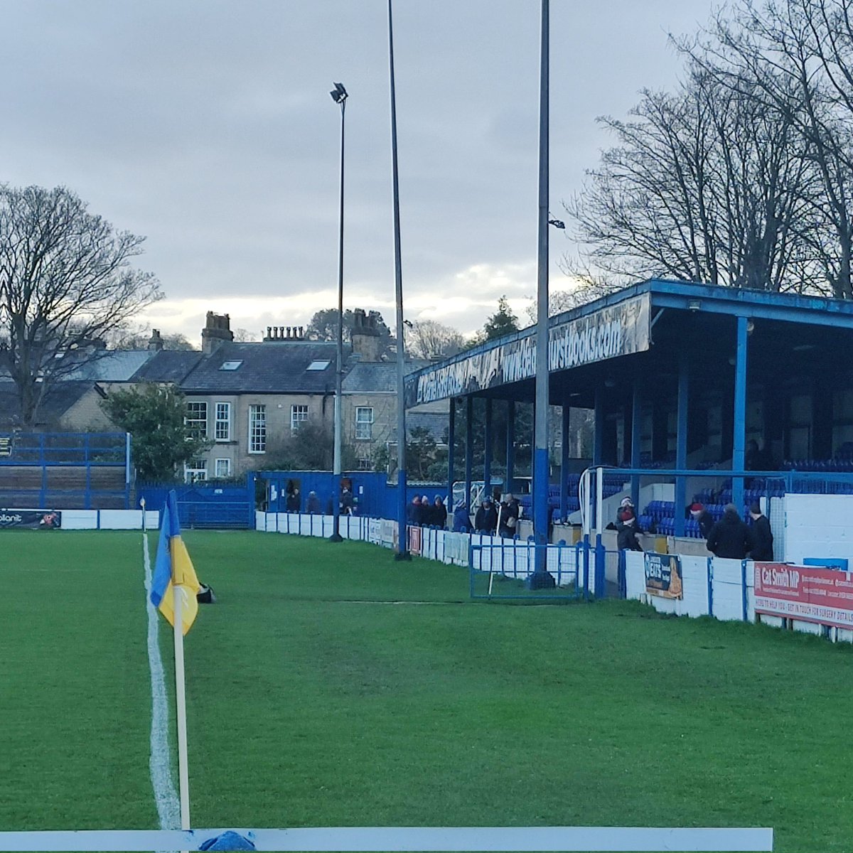 RayCoote's tweet photo. Wrap up and get yourself some fresh air, before the Christmas madness starts, down to Giant Axe (LA1 5PE)
@LancasterCityFC v @WorkingtonAFC . 3pm k.o. https://t.co/vjSFZvWG51