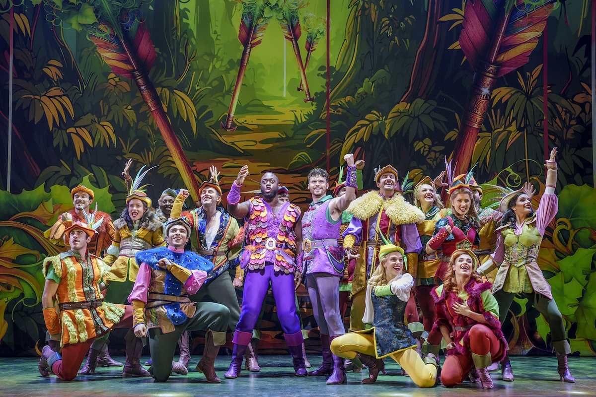 In the UK it’s pantomime season again, and we’re delighted to be returning to the @TheLondonPalladium with #automation supporting @xroadspantomimes’ #RobinHood. Wishing the cast and crew a fabulous run over the festive season.

#TAIT #London #WestEnd #Theatre #pantomime