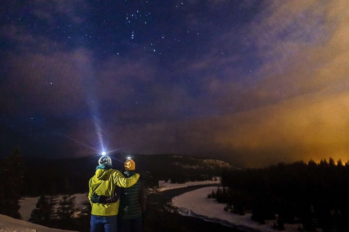 JasperNP's tweet image. Happy winter solstice! ❄️
Jasper National Park&apos;s Dark Sky Preserve reminds us we need to look up a little more, and tune into the magic and beauty of a dark sky. 🌌
#WeLoveWinter